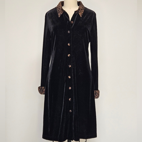 90s Leopard Accent Button-down - Picture 8 of 12